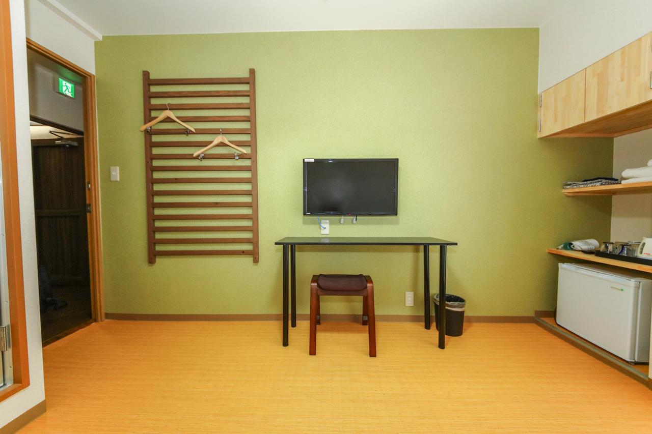 אוסקה Hotel July מראה חיצוני תמונה